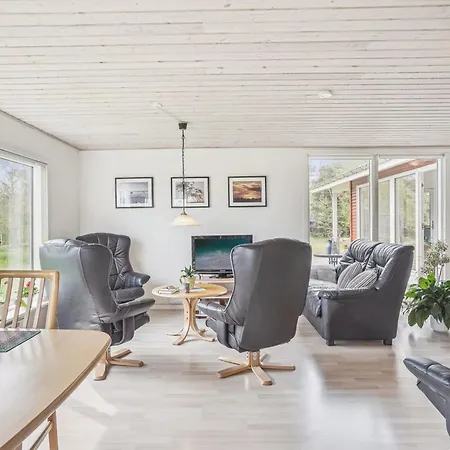Ferienhaus Rayla - 150m From The Sea By Interhome Hals